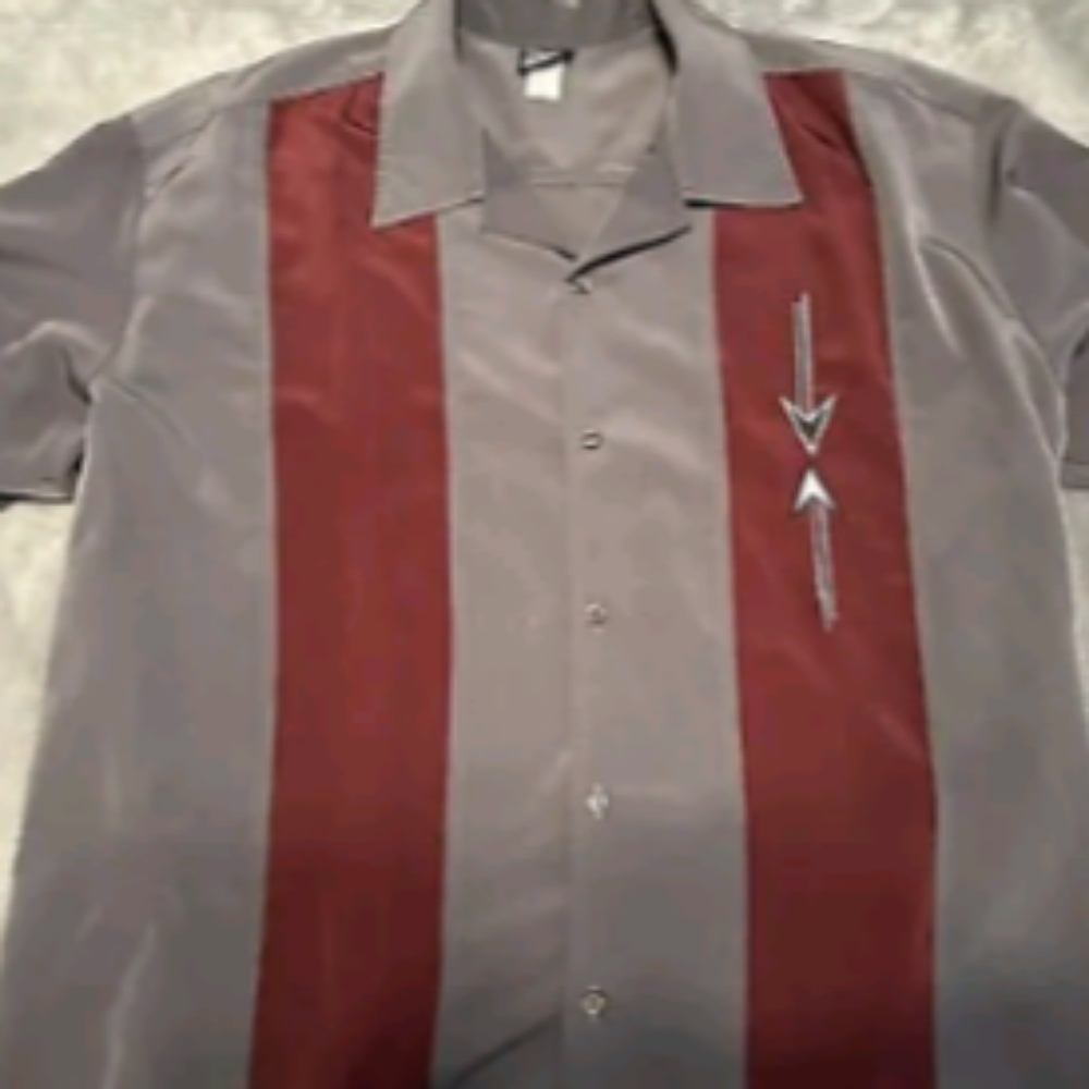 Bowling shirt